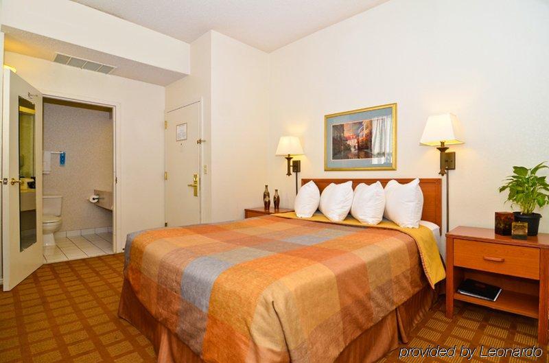 Fairfield Inn & Suites By Marriott Milwaukee Downtown Room photo