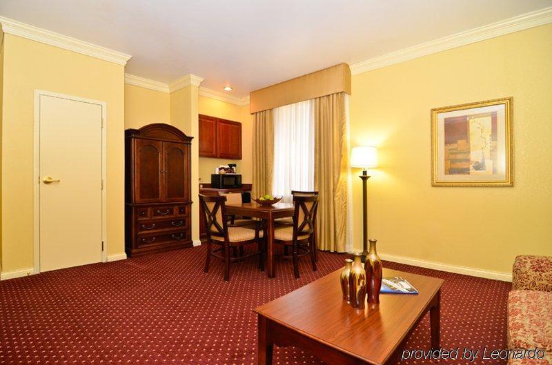 Fairfield Inn & Suites By Marriott Milwaukee Downtown Room photo