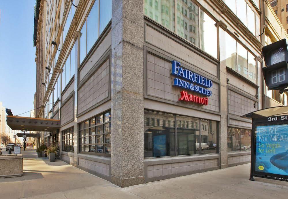 Fairfield Inn & Suites By Marriott Milwaukee Downtown Exterior photo